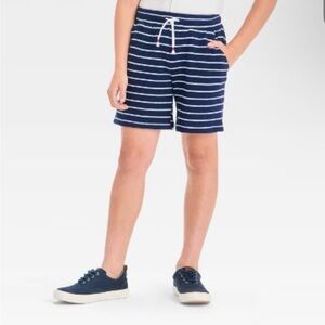 Cat & jack Navy Striped Shorts elastic waist size M 8 above the knee NWT